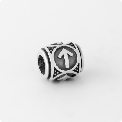 Шарм-бусина с руной Тейваз (Тюр) из серебра